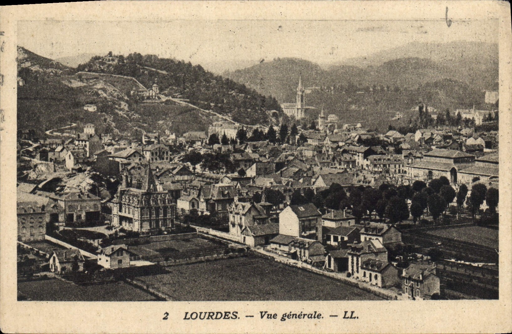 CPA Lourdes vue generale 
