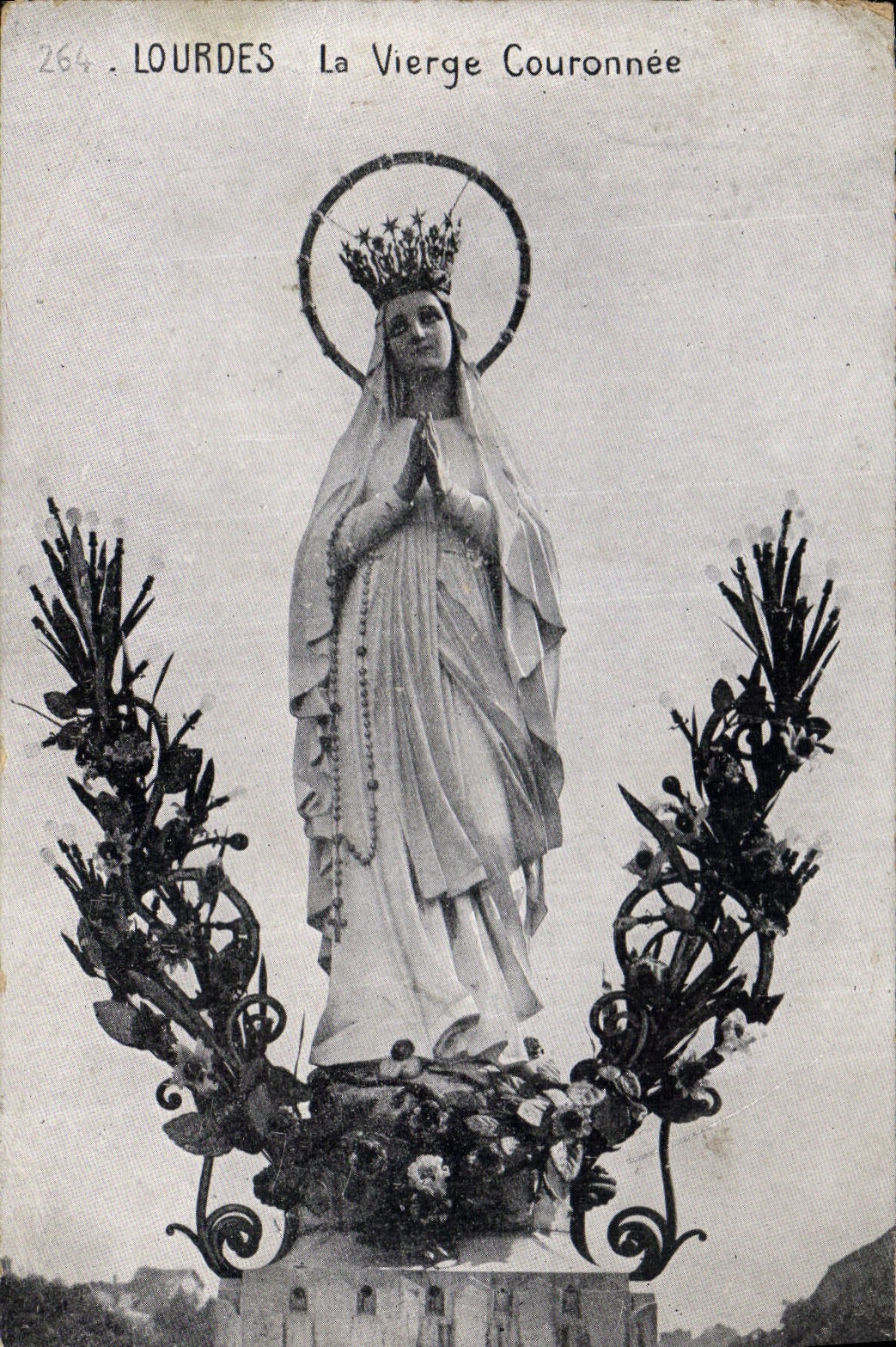CPA Lourdes la Vierge Couronnee 