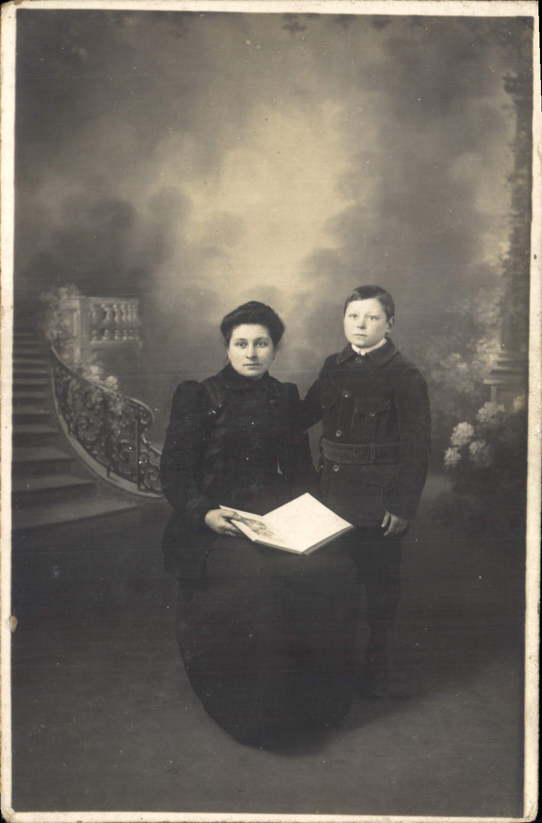 CARTE PHOTO Femme Enfant