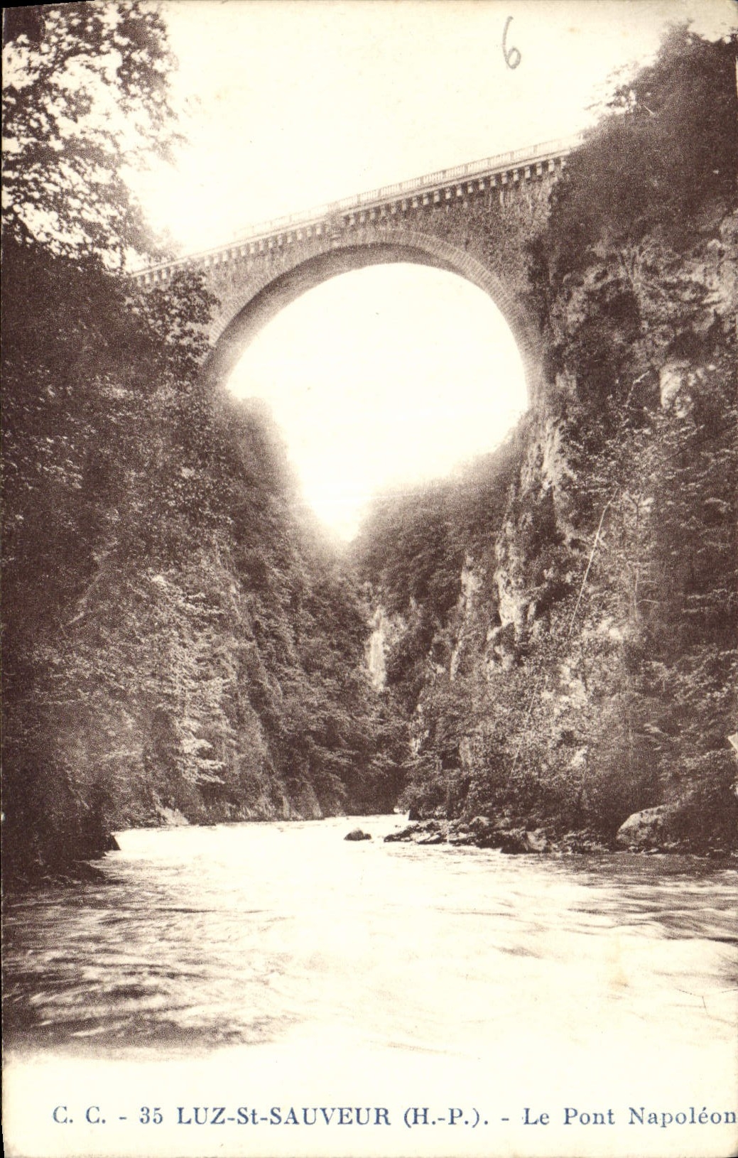CPA Luz St Sauveur H P Le Pont Napoleon 