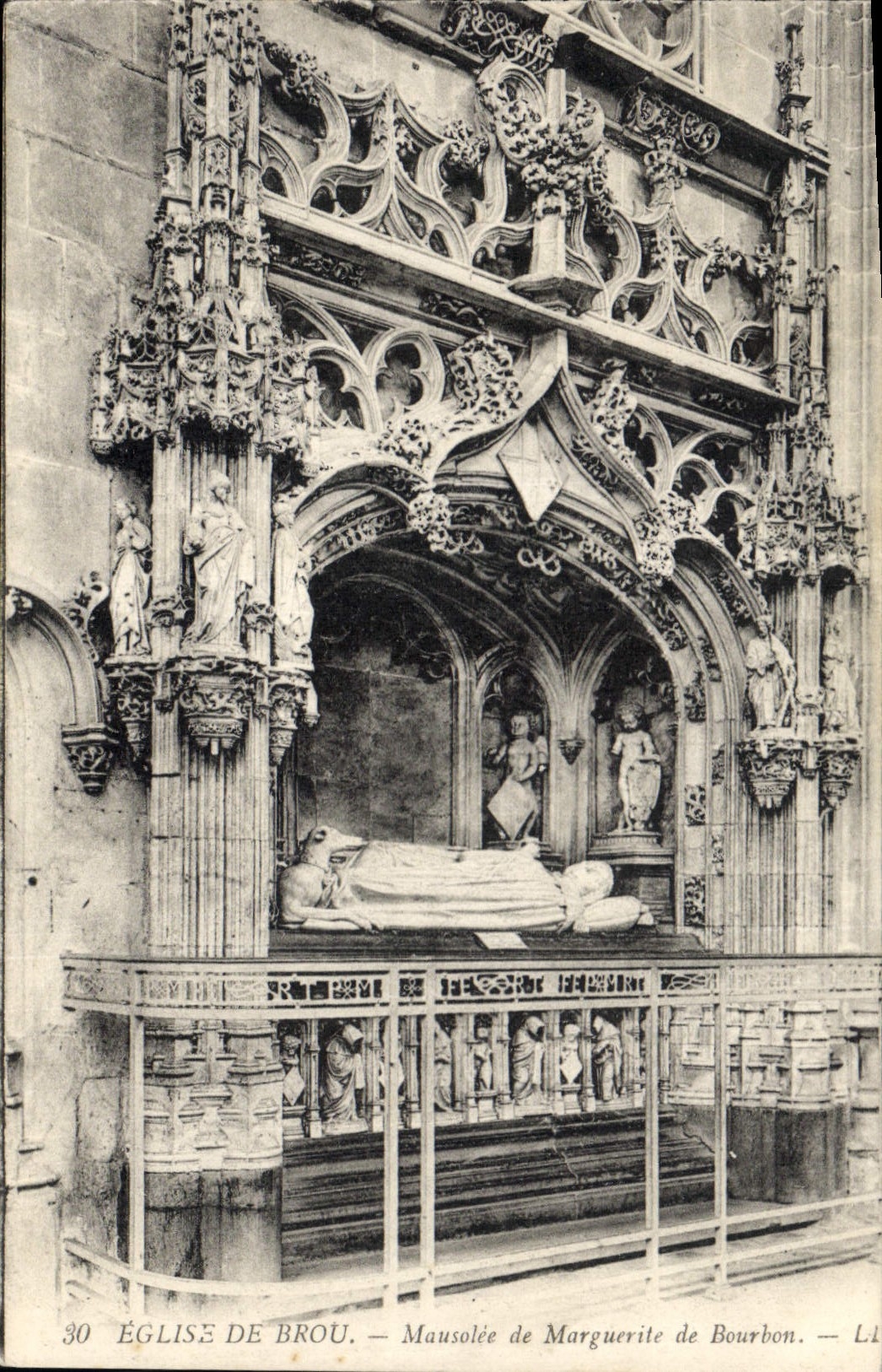 CPA Eglise de Brou Mausolee de Marguerite de Bourbon 