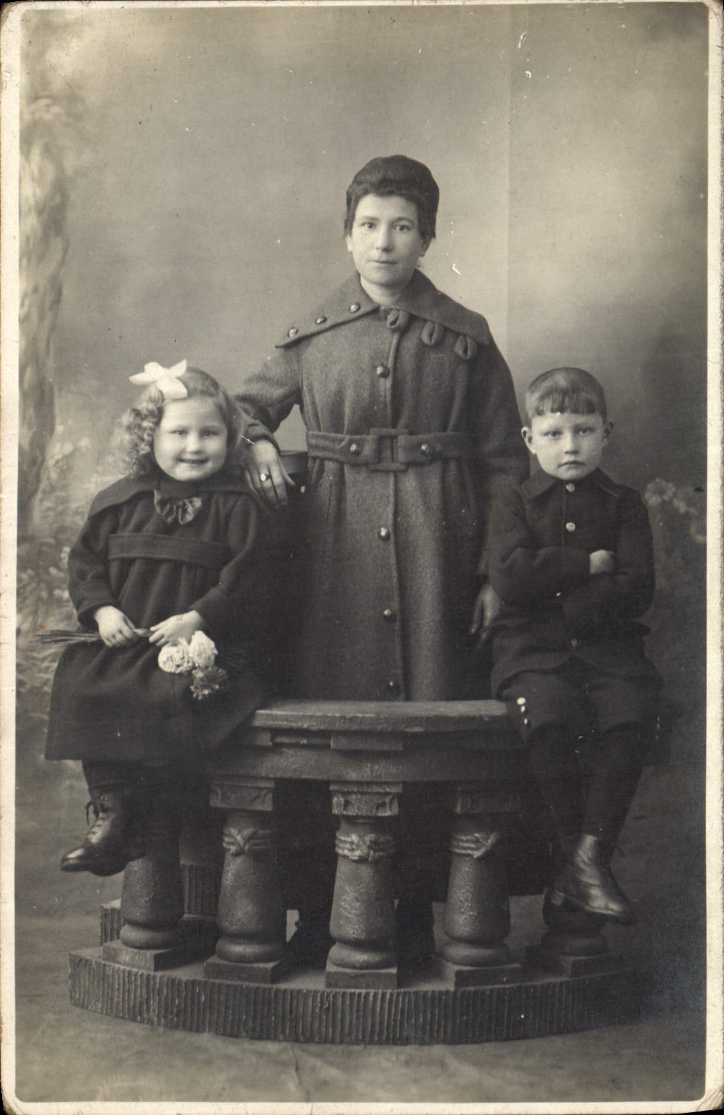 CARTE PHOTO Femme Enfants
