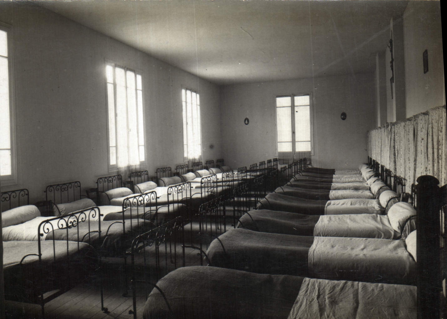 CARTE PHOTO Dortoir