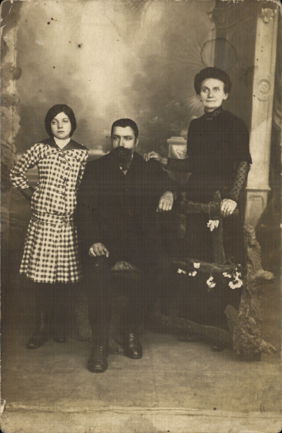 CARTE PHOTO Personnages