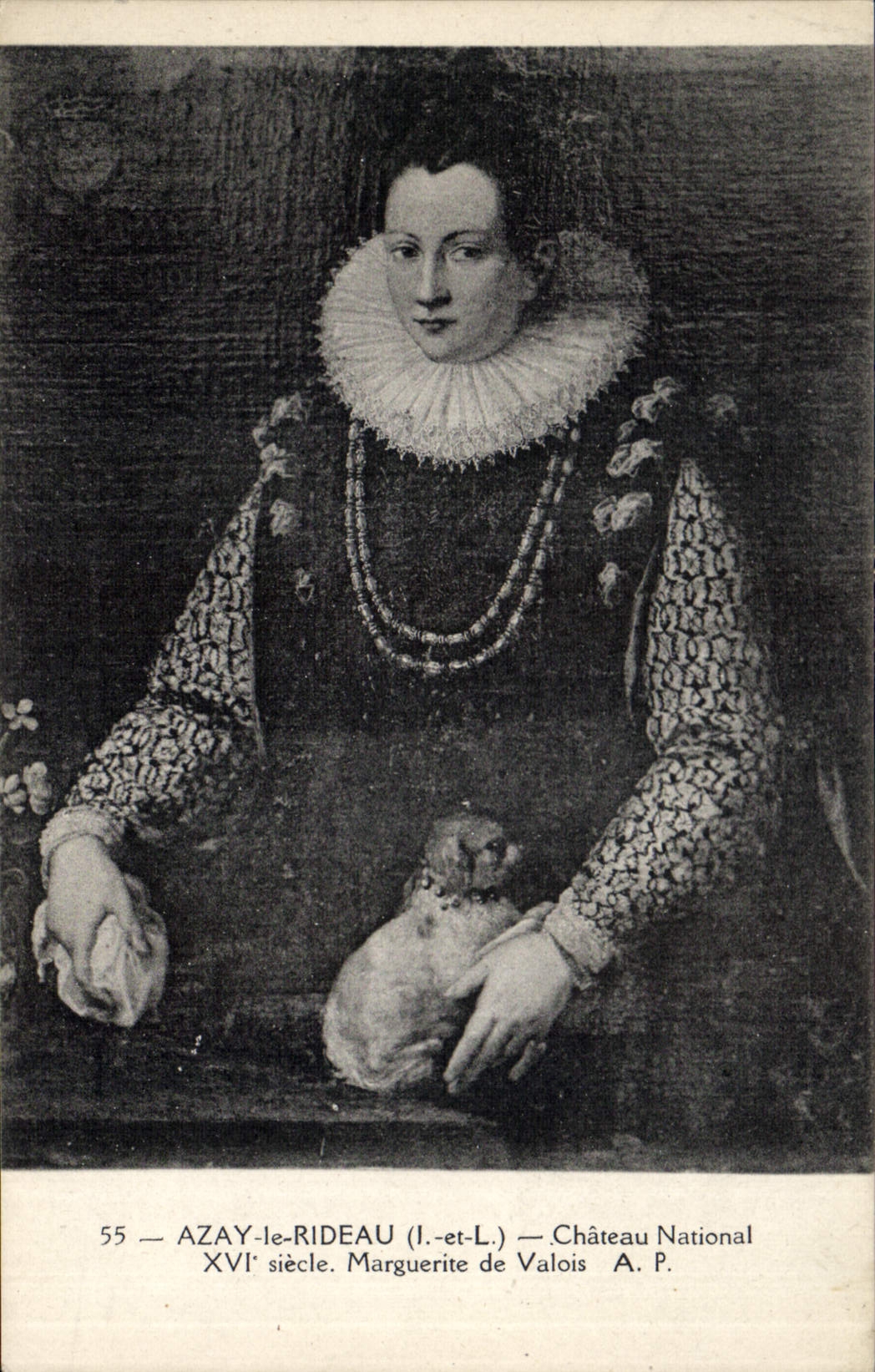 CPA Azay le Rideau I et L Chateu Natinal Marguerite de Valois 