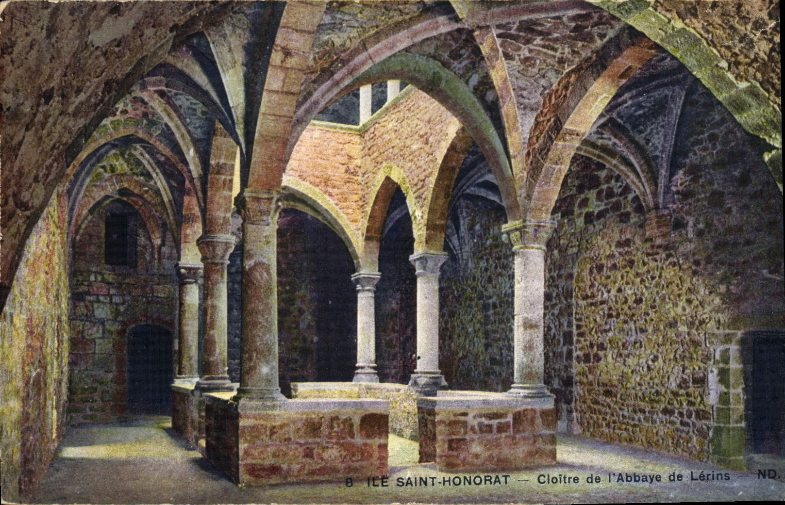 CPA Ile Saint Honorat Cloitre de l'Abbaye de Lerind