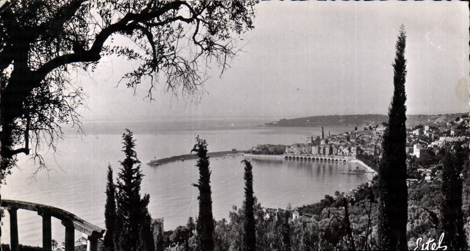 CPA Menton Vue generale prise des Colombieres 