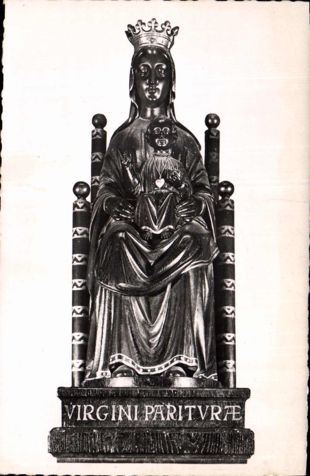 CPA Chartres E et L Notre Dame de Sous Terre 