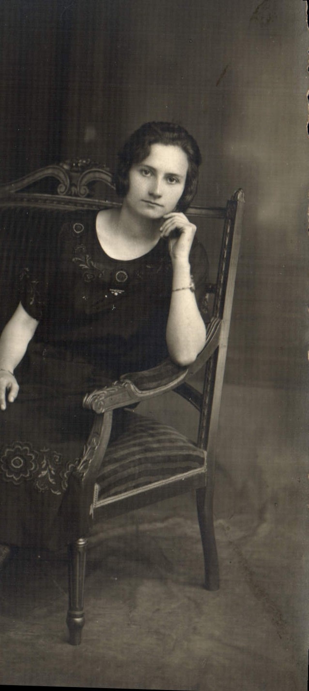 CARTE PHOTO Femme Ecloo