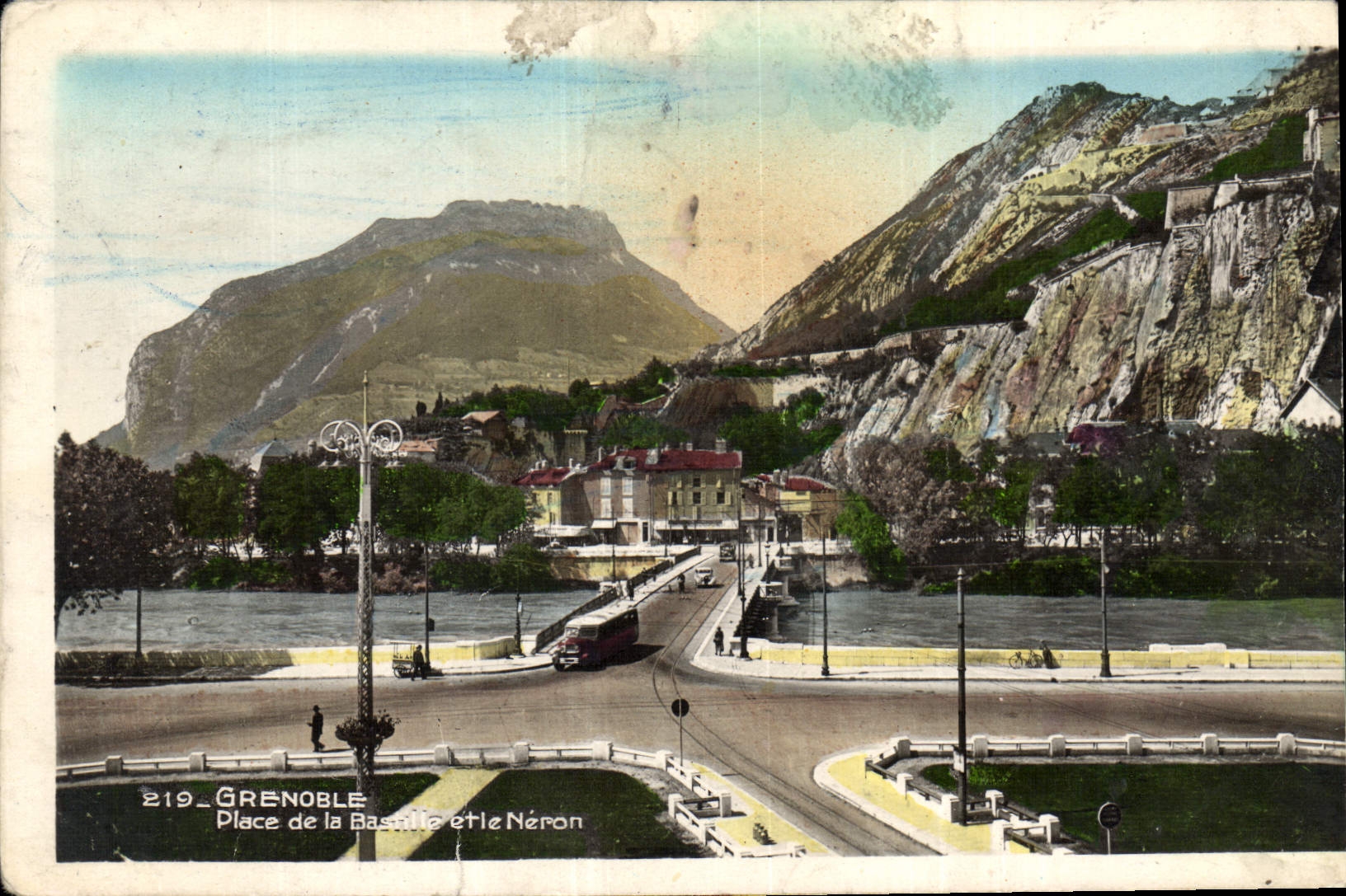 CPA Grenoble Place de la Bastille et le Neron 
