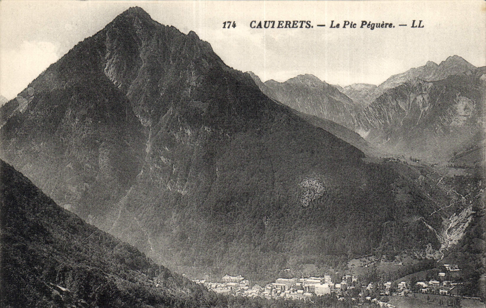 CPA Cauterets Le Pic Peguere 