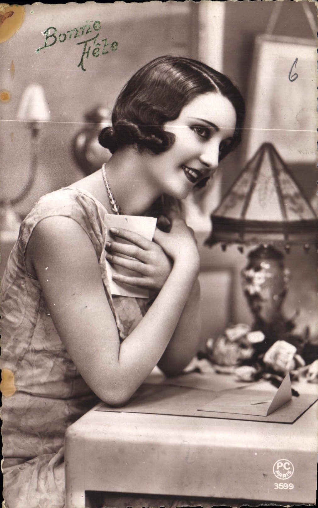 CPA Bonne Fete Femme