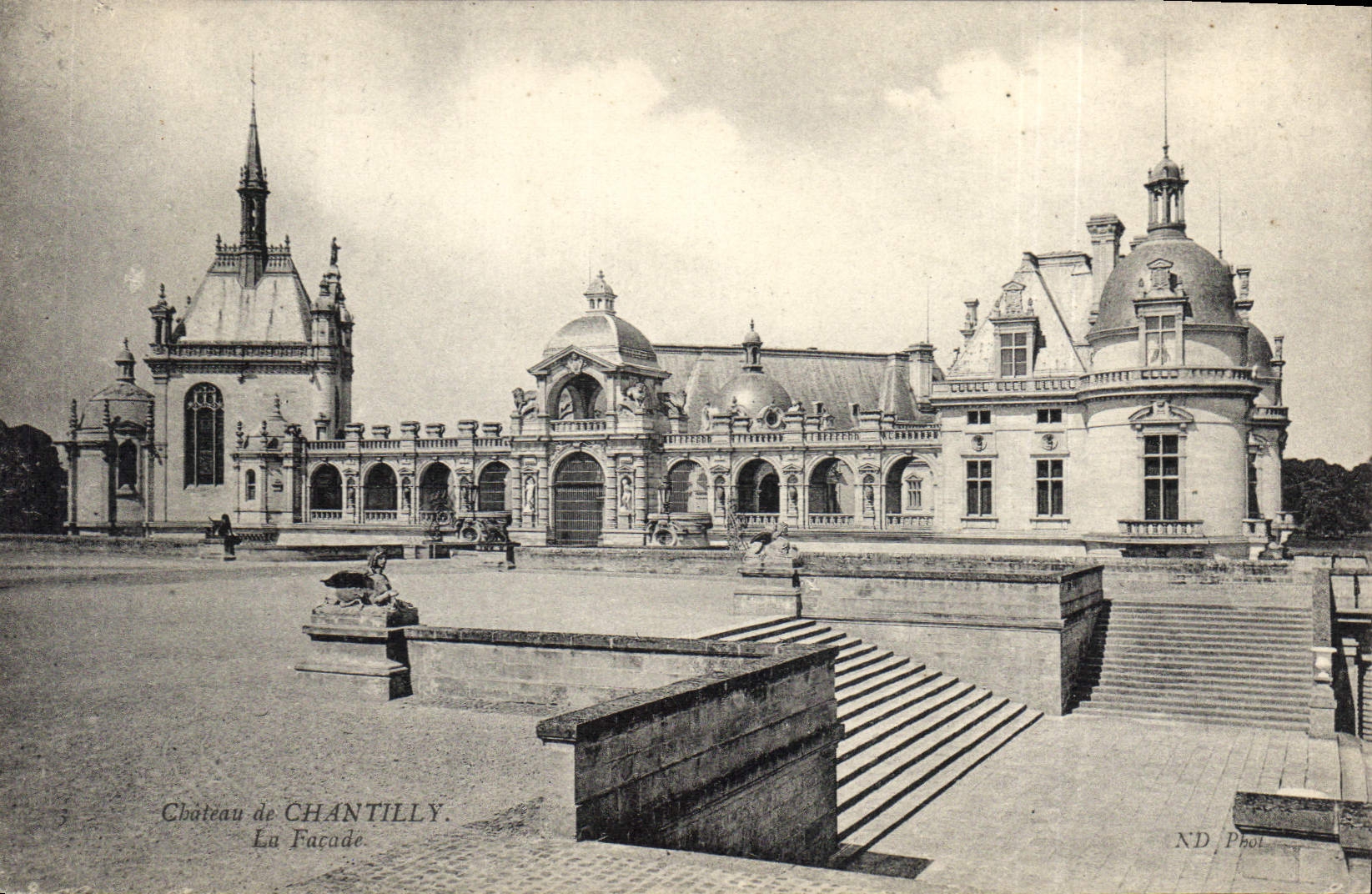 CPA Chateau De Chantilly La Facade 