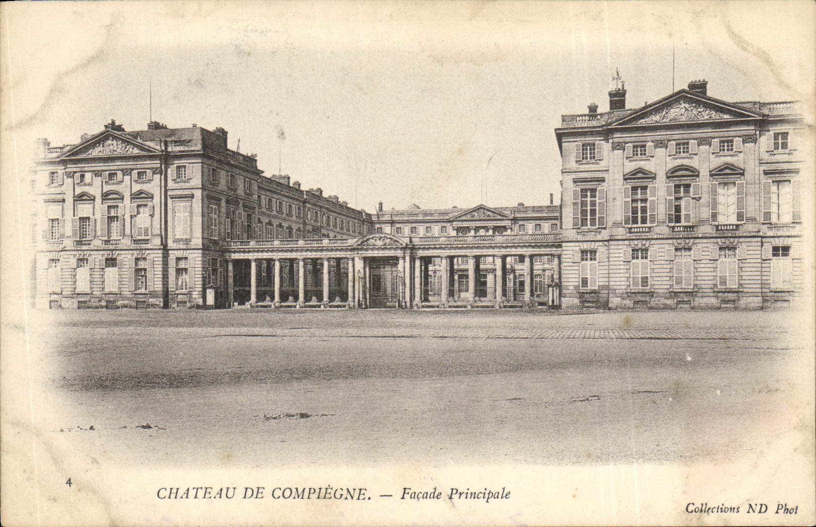 CPA Chateau De Compiegne Facade Principale