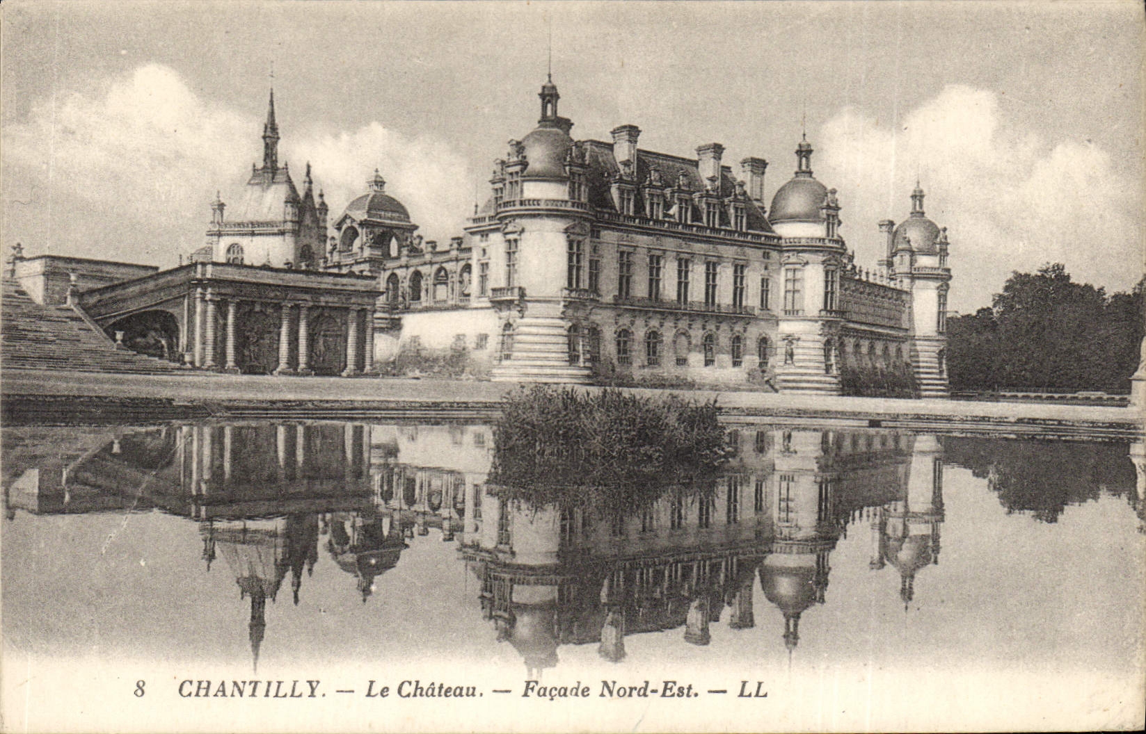 CPA Chantilly Le Chateau Facade Nord Est