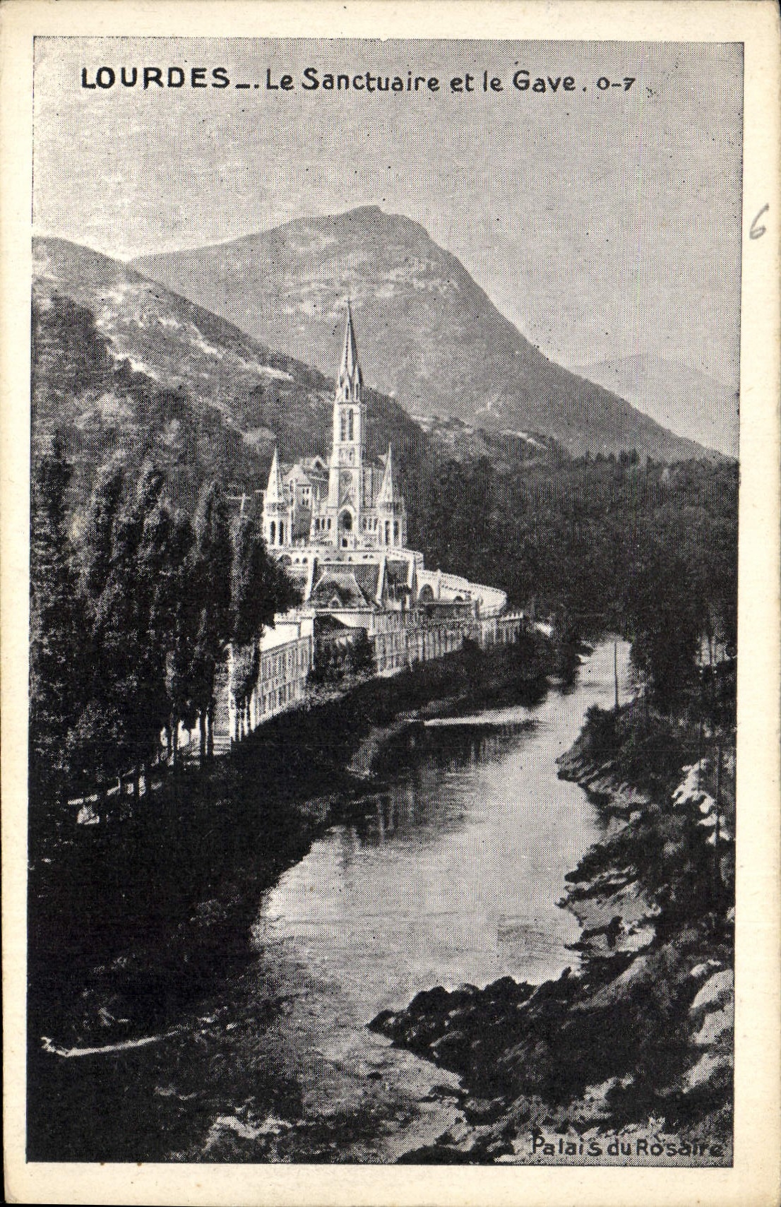 CPA Lourdes Le Santuaire et le Gave 