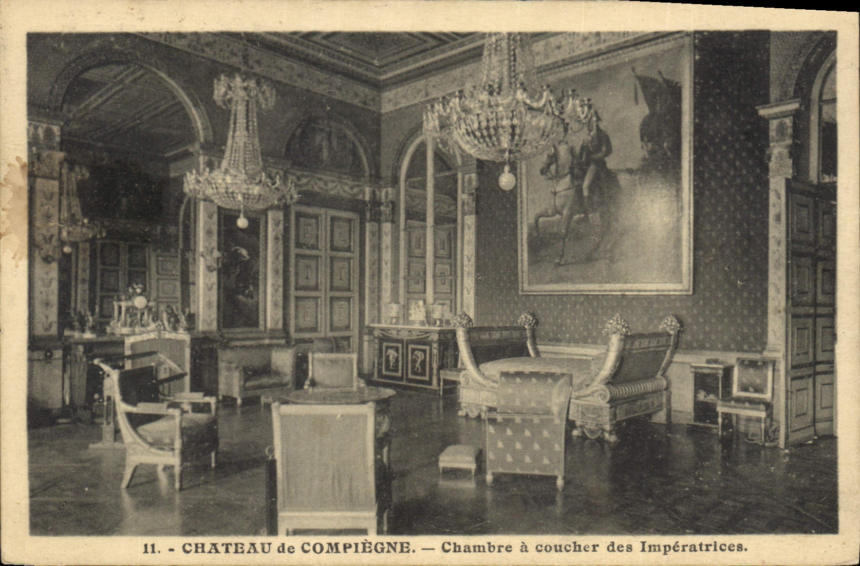 CPA Chateau de Compiegne Chambre a coucher des Imperatrices