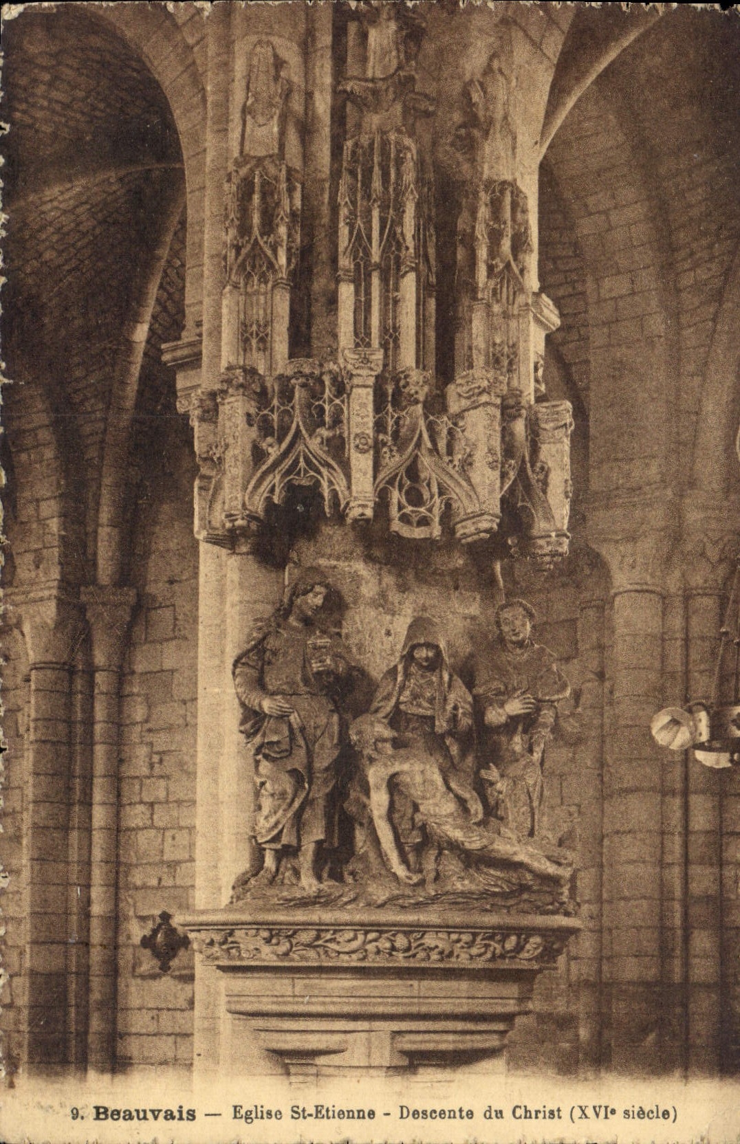 CPA Beauvais Eglise St Etienne Descente du Christ 