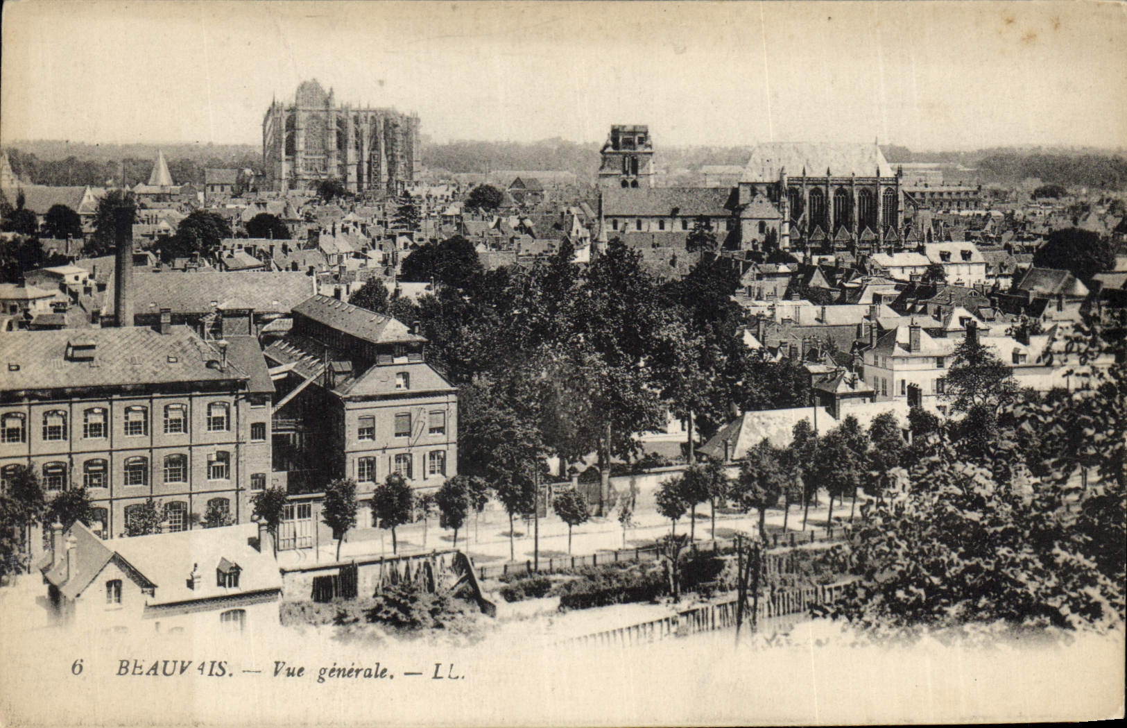 CPA Beauvais Vue generale 