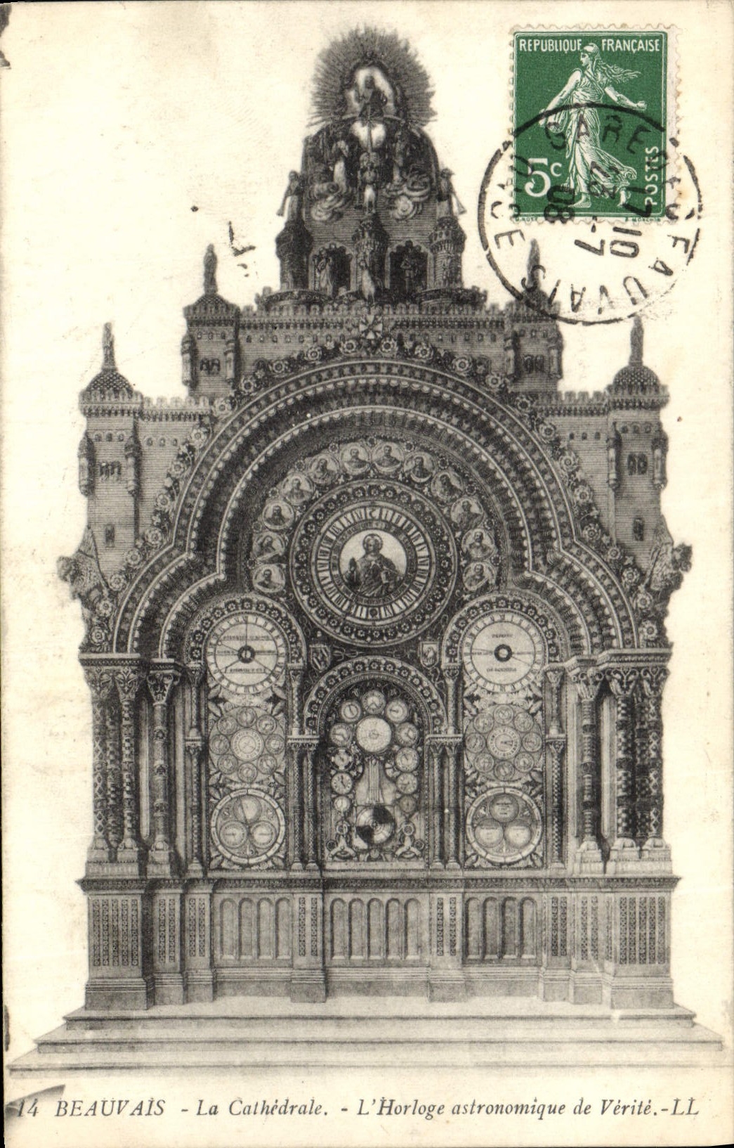 CPA Beauvais La Cathedrale L'Horloge astronomique de Verite