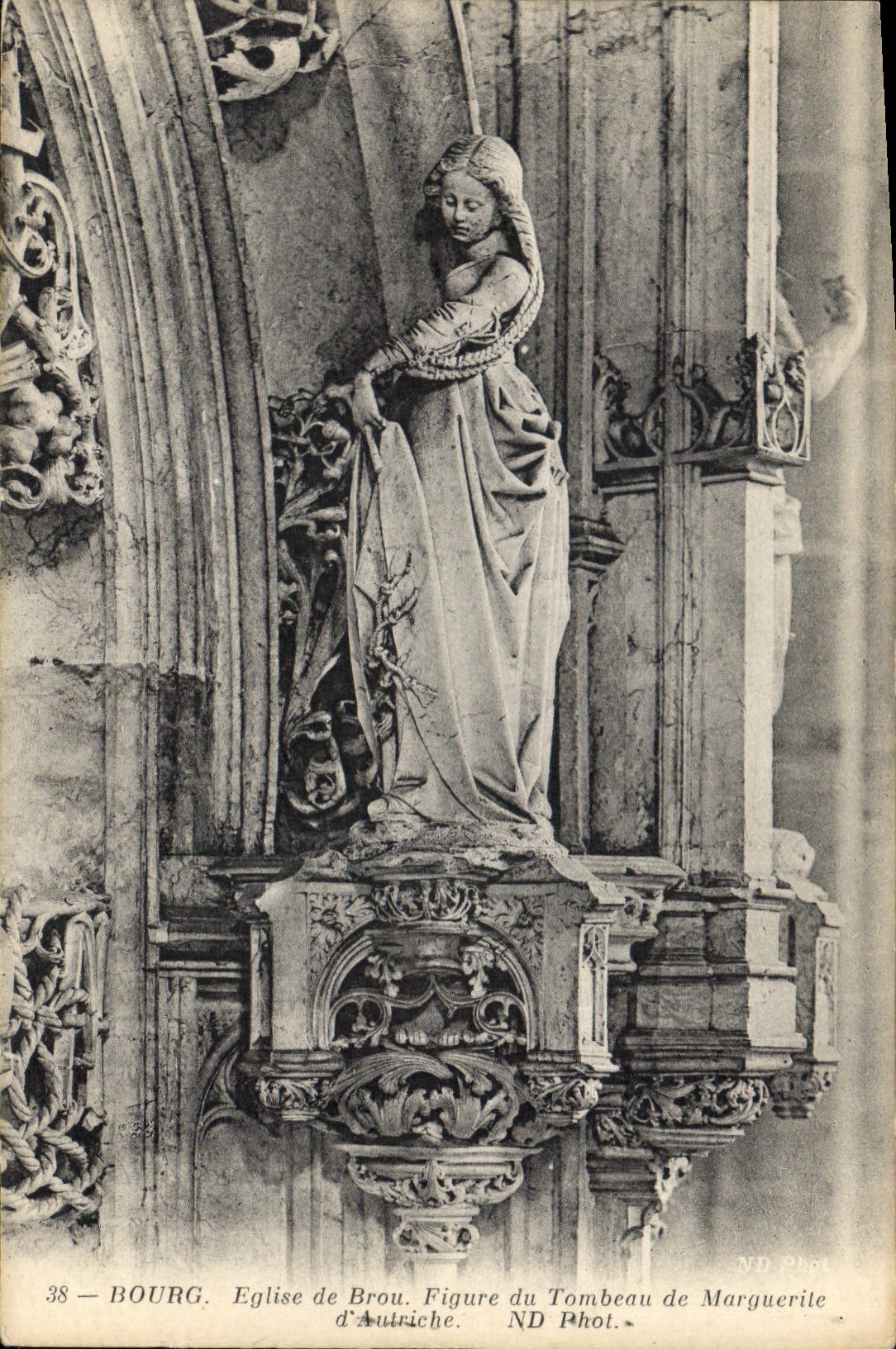 CPA Eglise de Brou du Tombreau de Marguerite