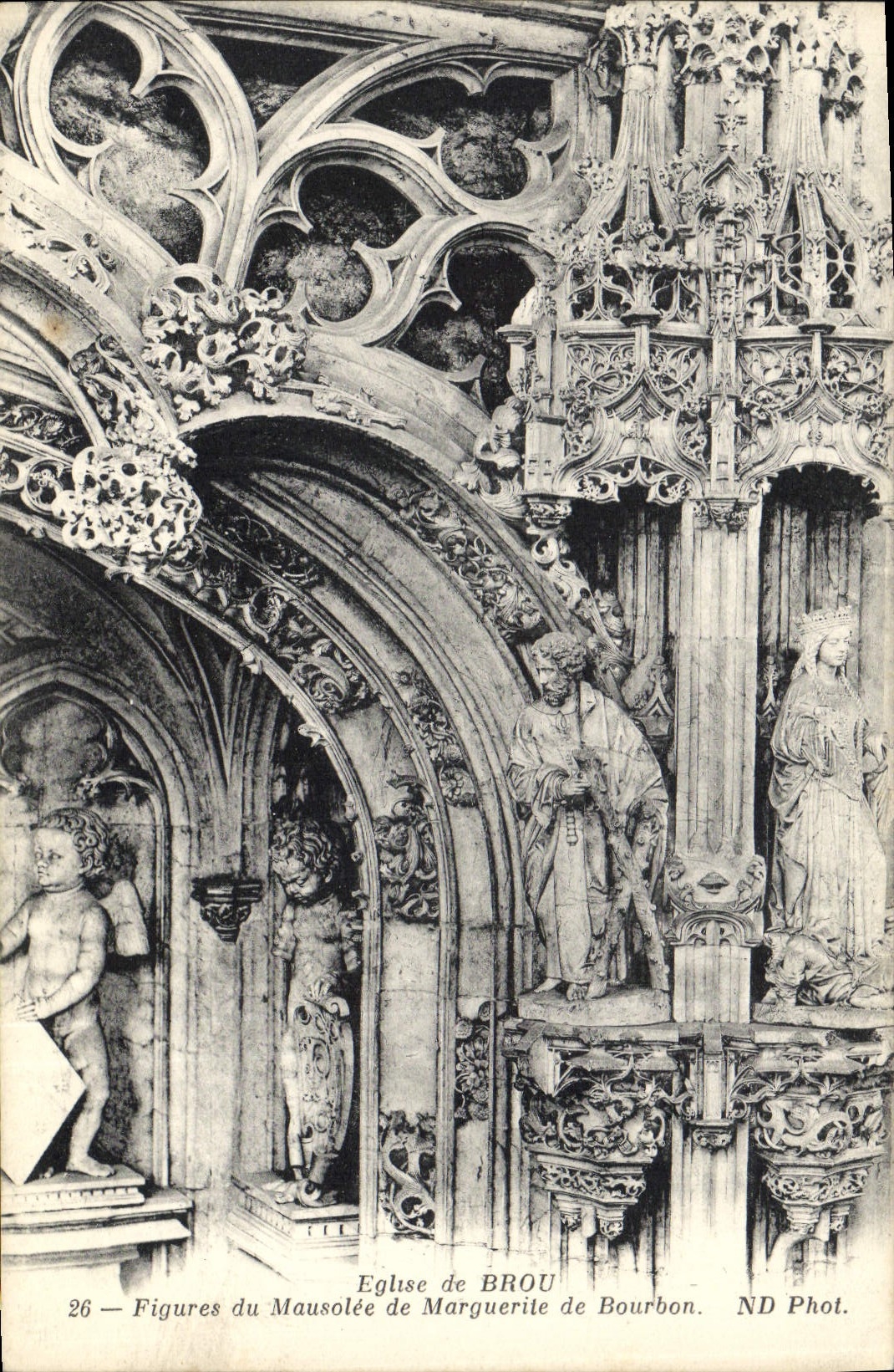 CPA Eglise de Brou Figures du Mausolee de Marquerite de Barbon 