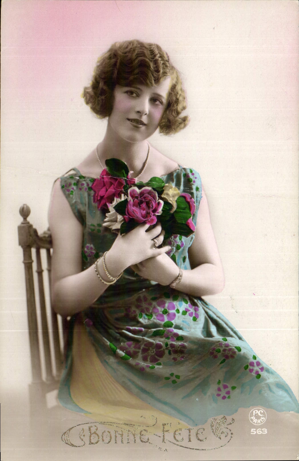 CPA Bonne Fete Femme