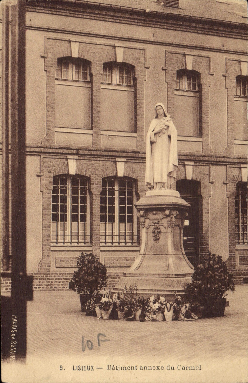 CPA Lisieux Batiment annexe du Carmel 
