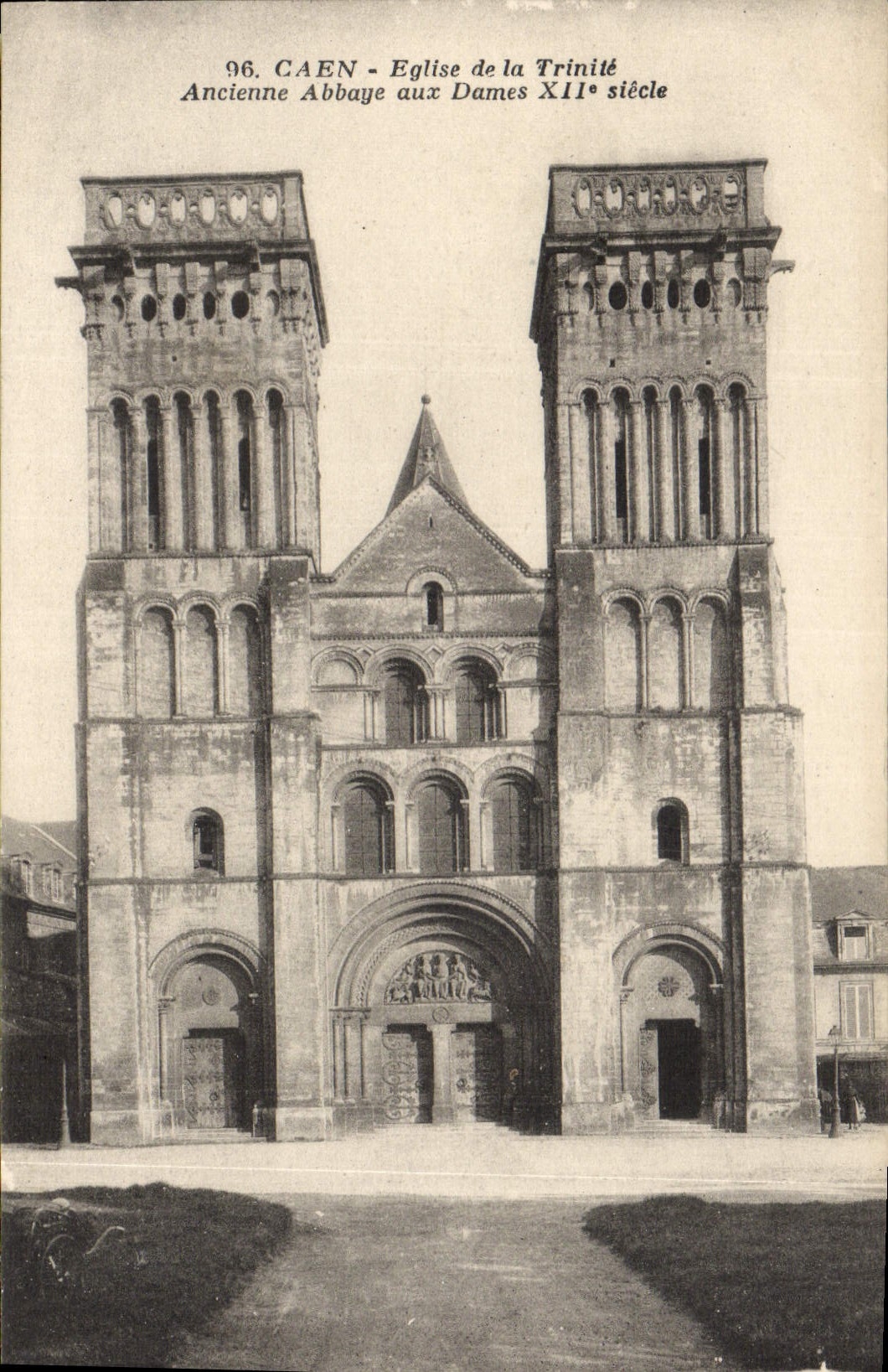 CPA Caen Eglise de la Trinte Ancienne Abbaye aux Dames