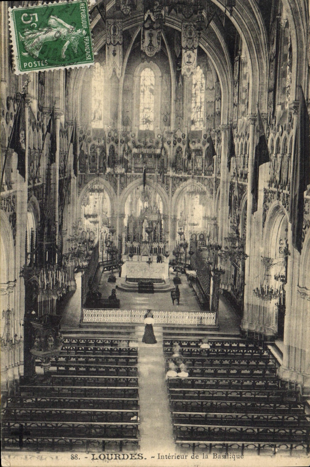 CPA Lourdes Interieur de la Basilique 
