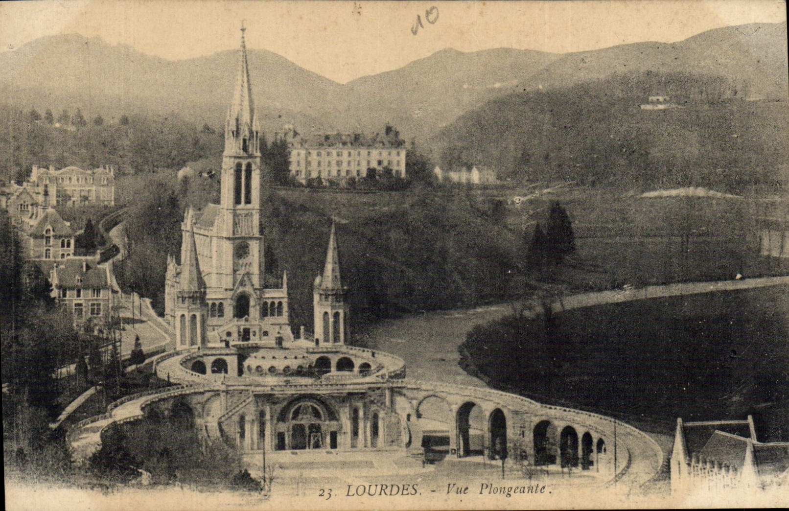 CPA Lourdes Vue Plongeante 