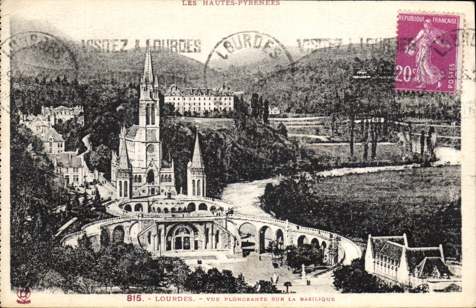 CPA Lourdes Vue Plongeante sur la Basilique 