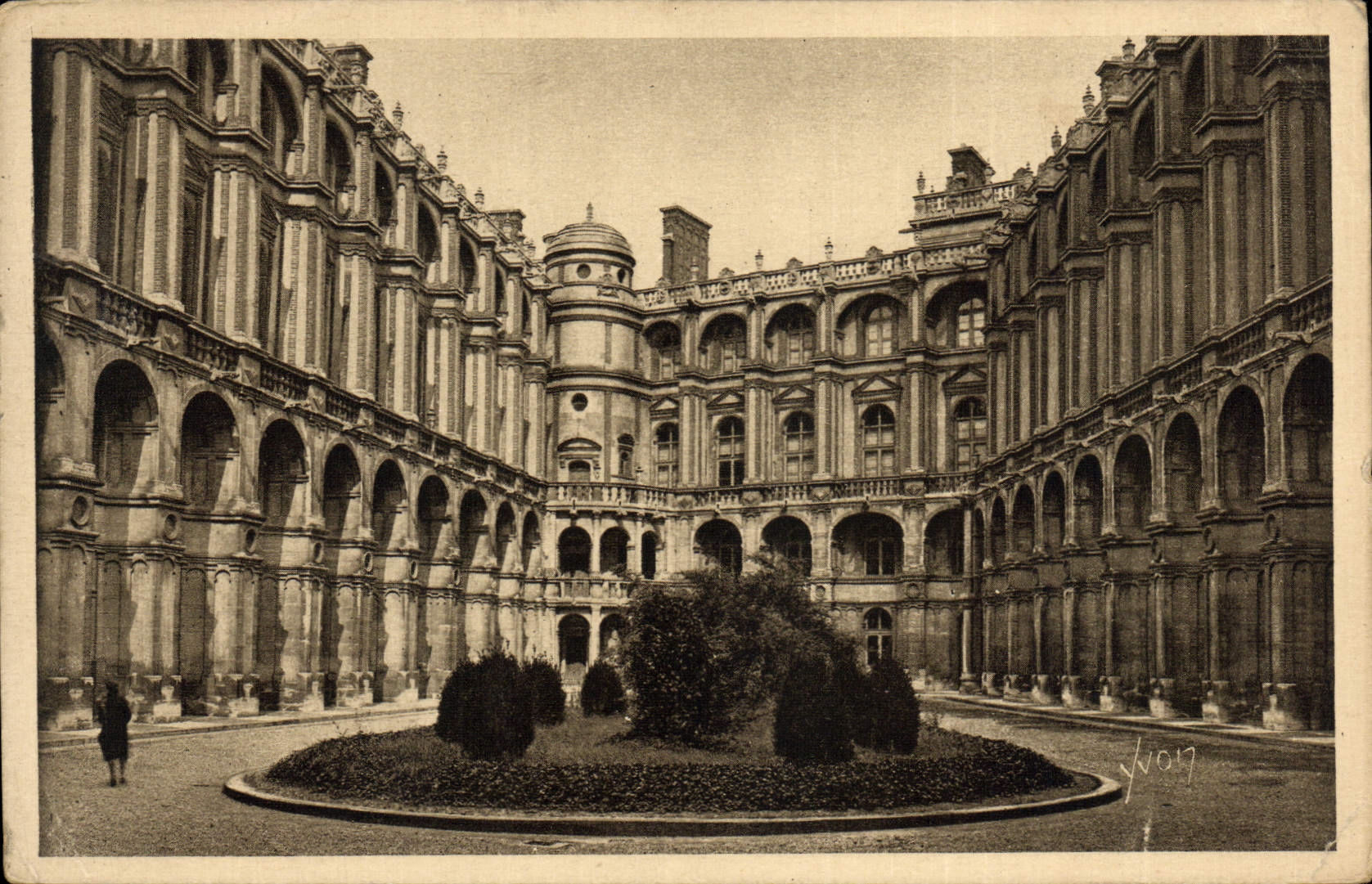 CPA Saint Germain en Laye La Cour d'Honneur