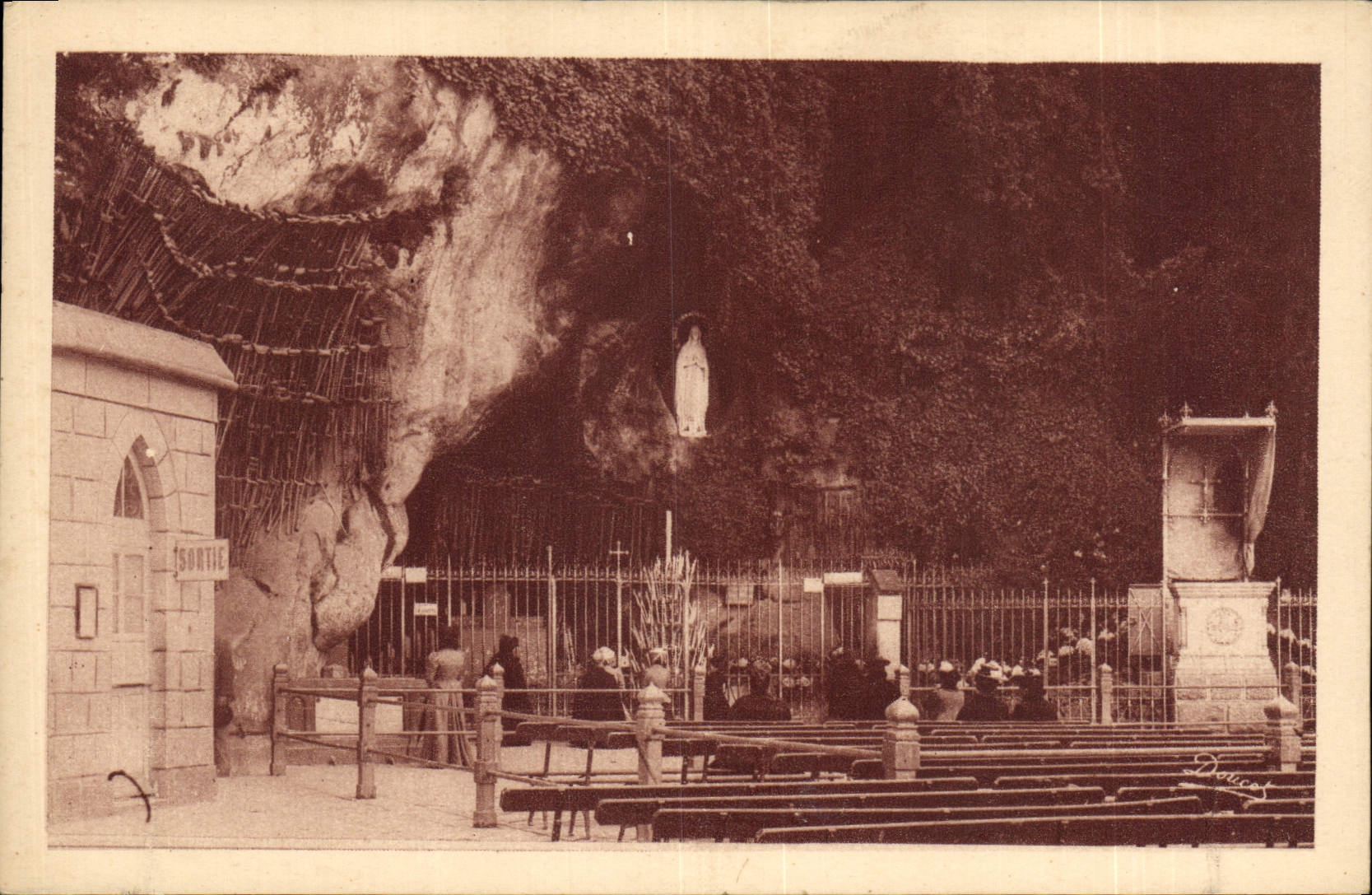 CPA Lourdes La Grotte 