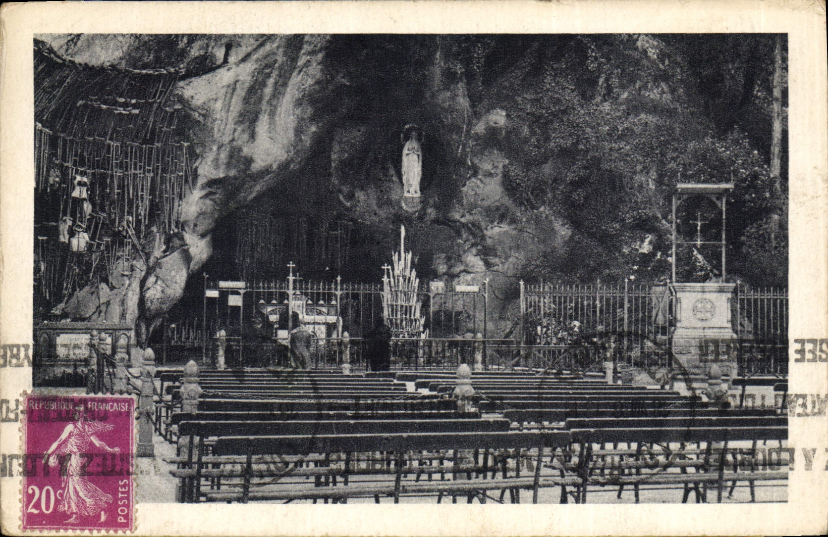 CPA Lourdes La Grotte Miraculeuse 