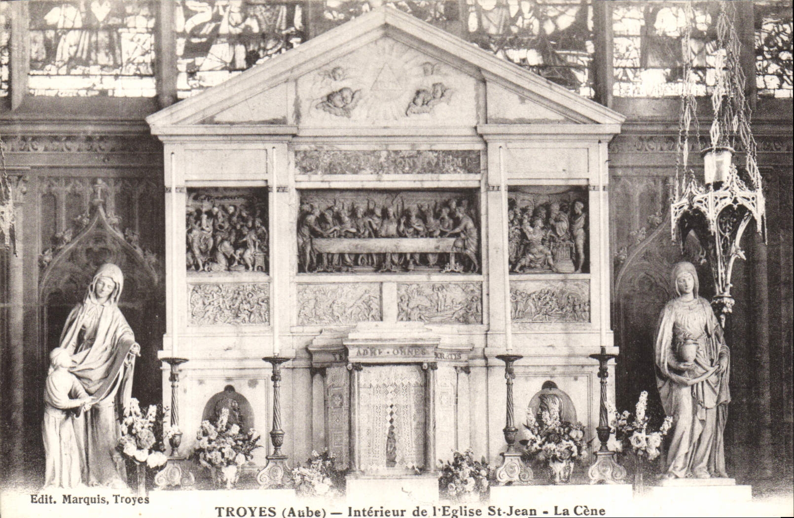 CPA Troyes Aube Interieur de l'Eglise St Jean La Cene 
