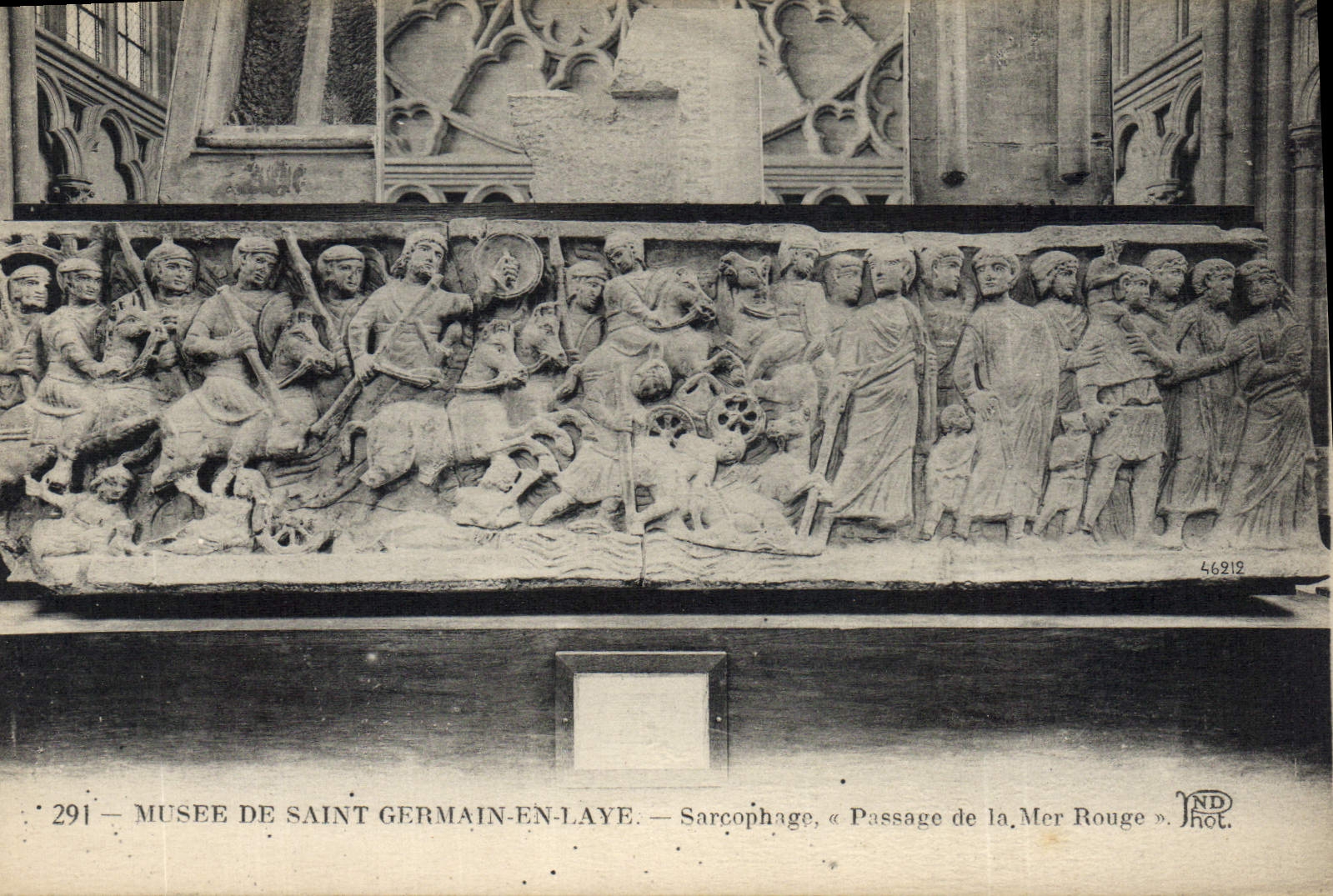 CPA Musee de Saint Germain en Laye Sarcophage de la Mer Rouge