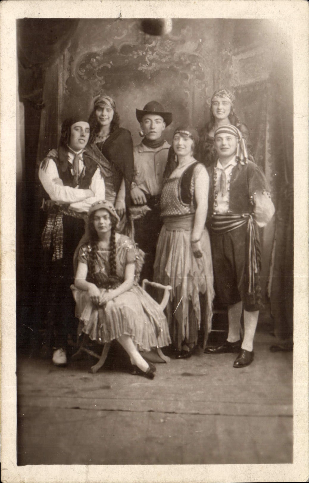CARTE PHOTO Femmes Theatre