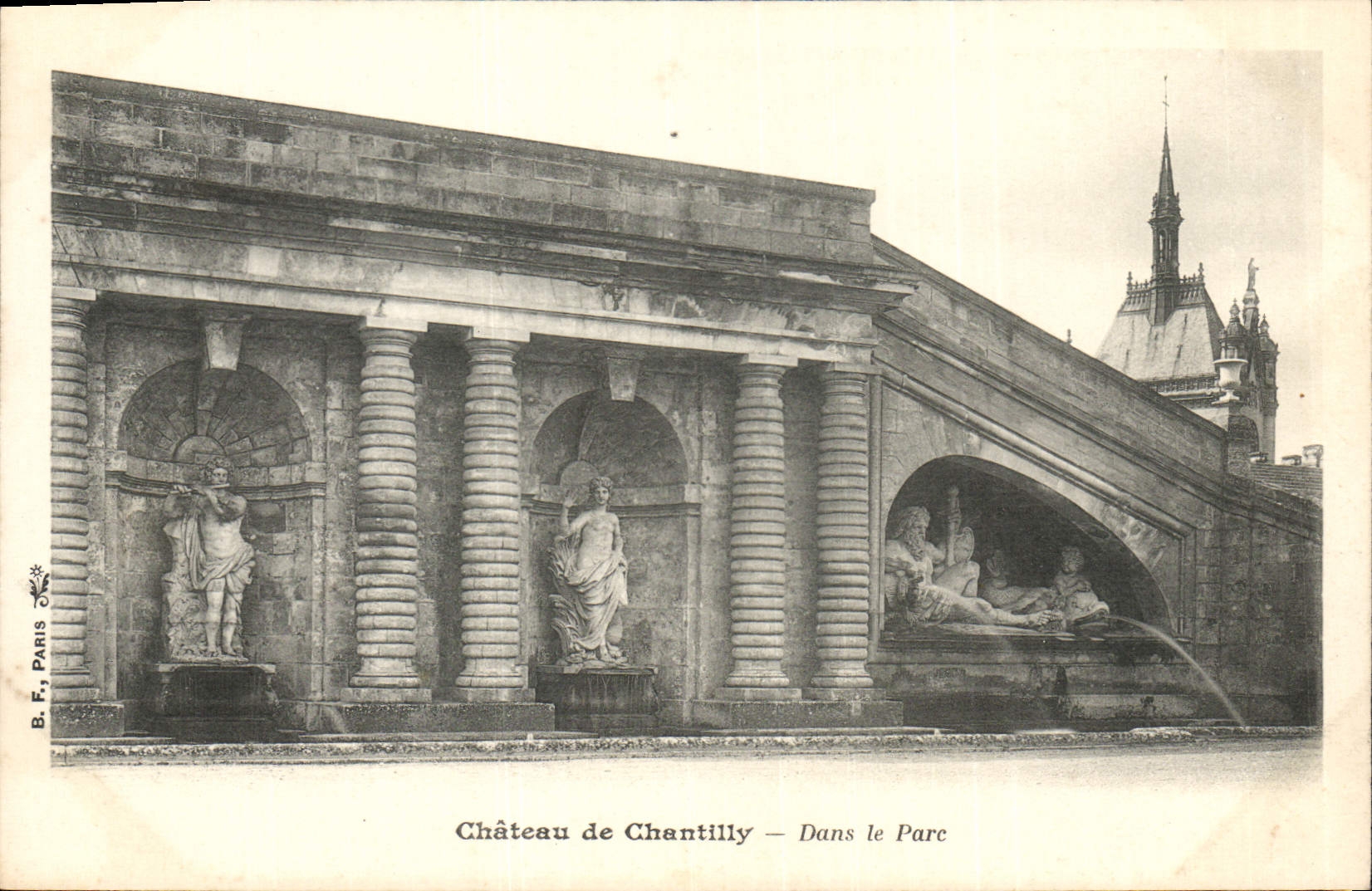 CPA Chateau de Chantilly Dans le Parc