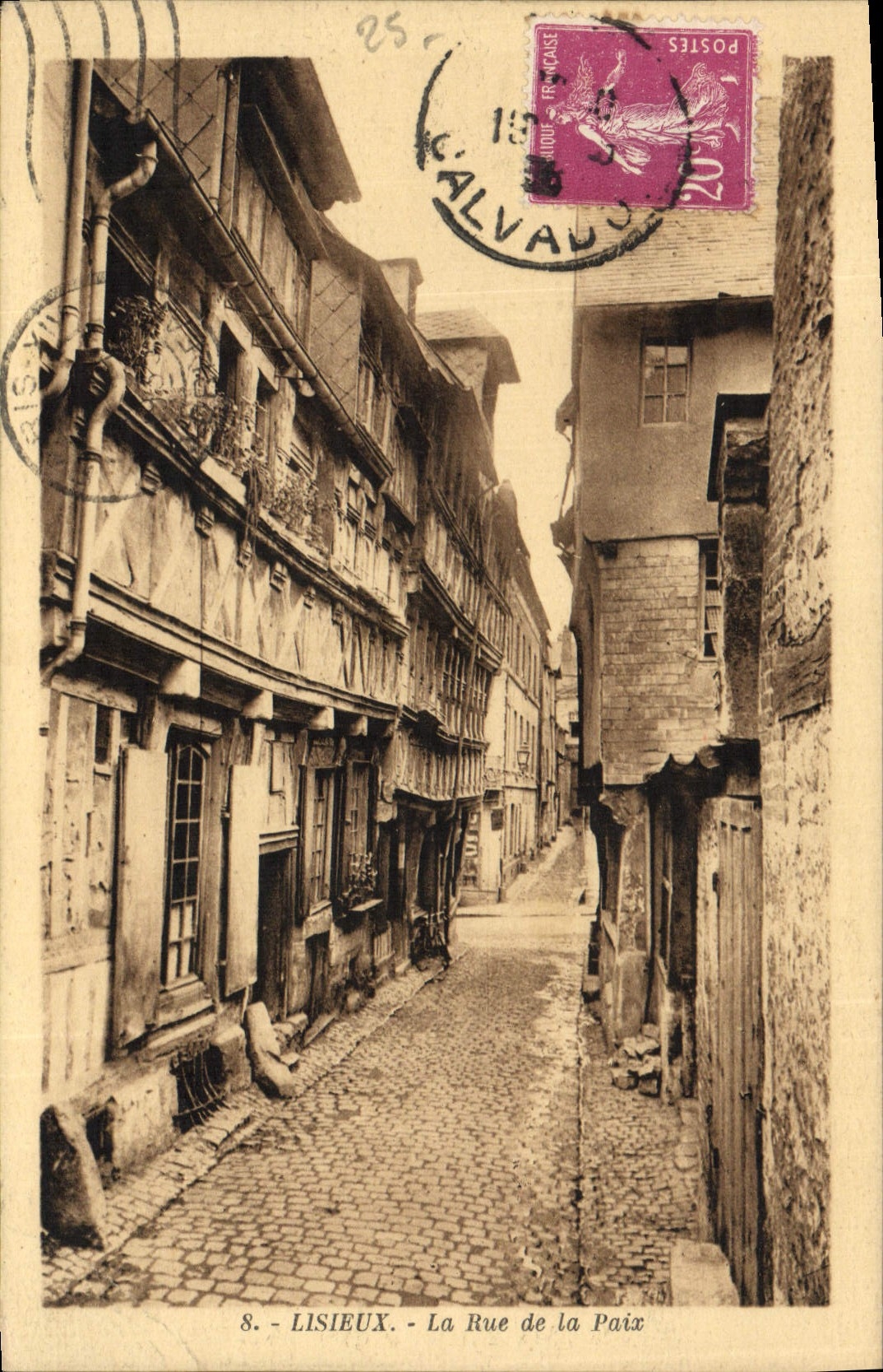 CPA Lisieux La Rue de la Paix 