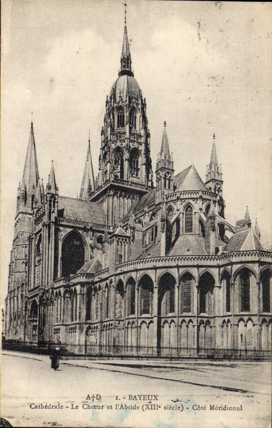 CPA Bayeux Cathedrale Le Choeur et l'Abside