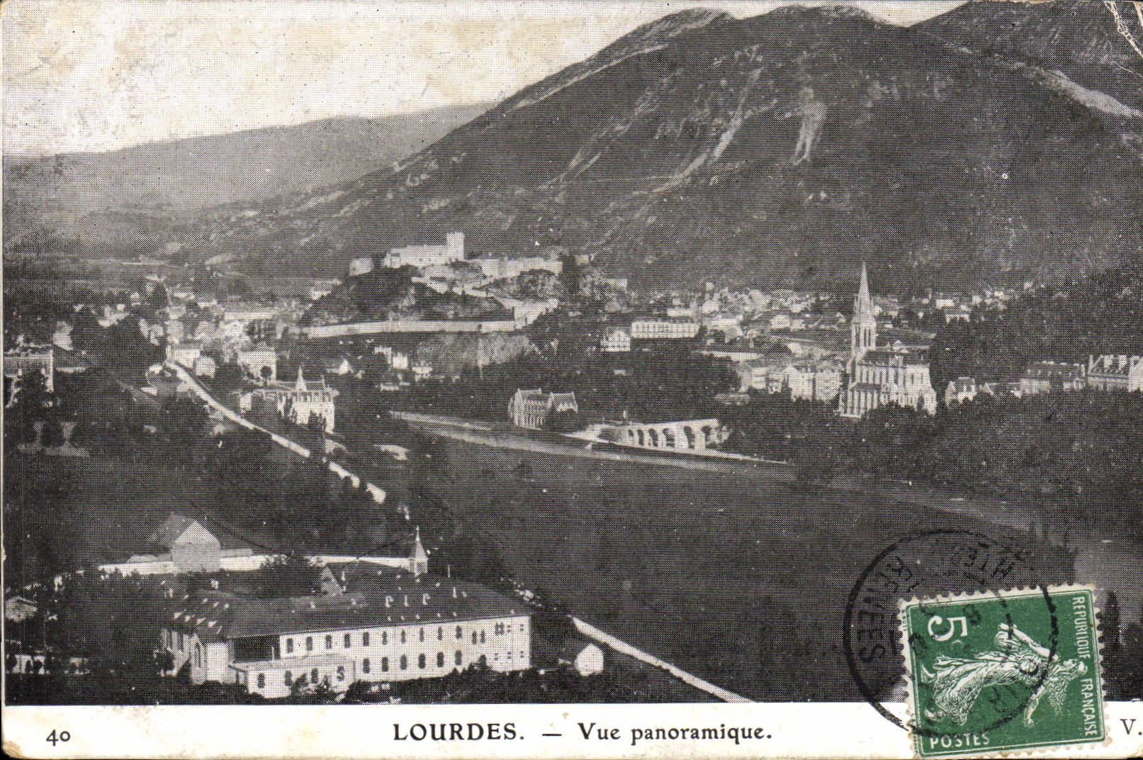 CPA Lourdes vue panoramique 
