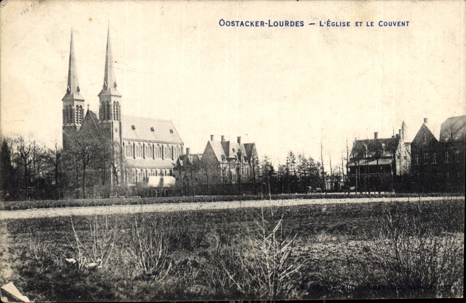 CPA Oostacker Lourdes l'Eglise et le Couvent