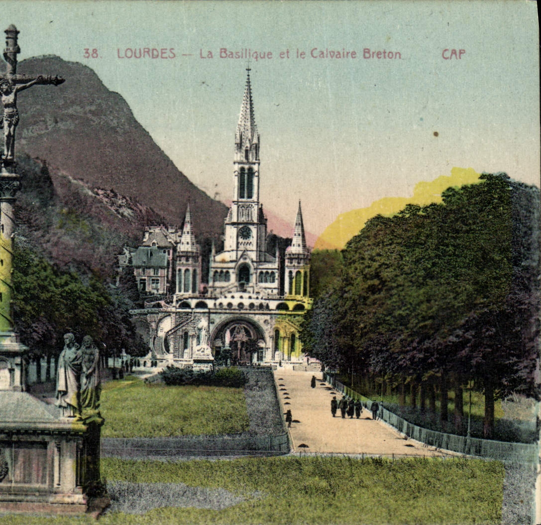 CPA Lourdes la Basilique et le Calvaire Breton 