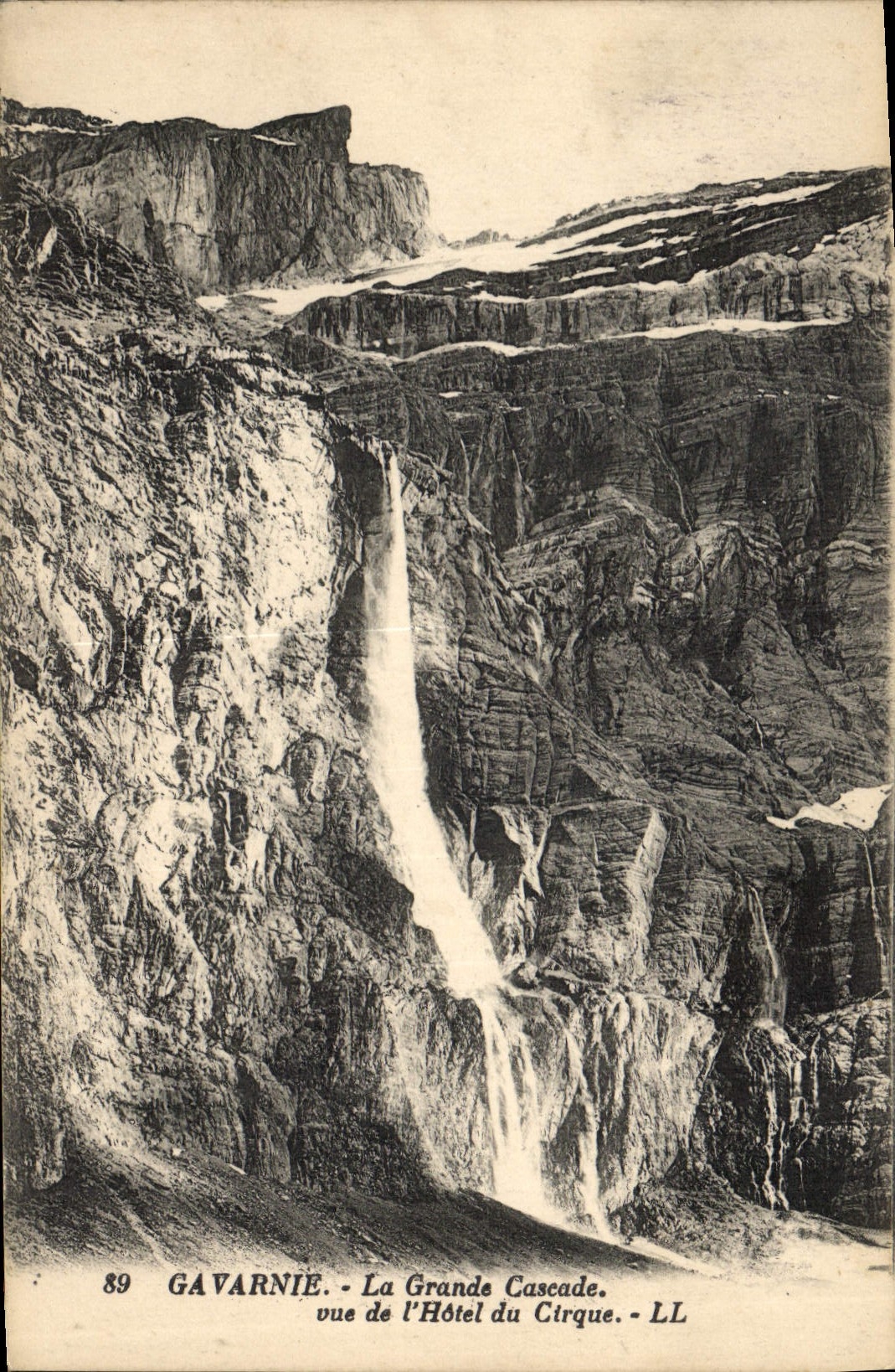 CPA Gavarnie la Grande Cascade vue de l'Hotel du Cirque 