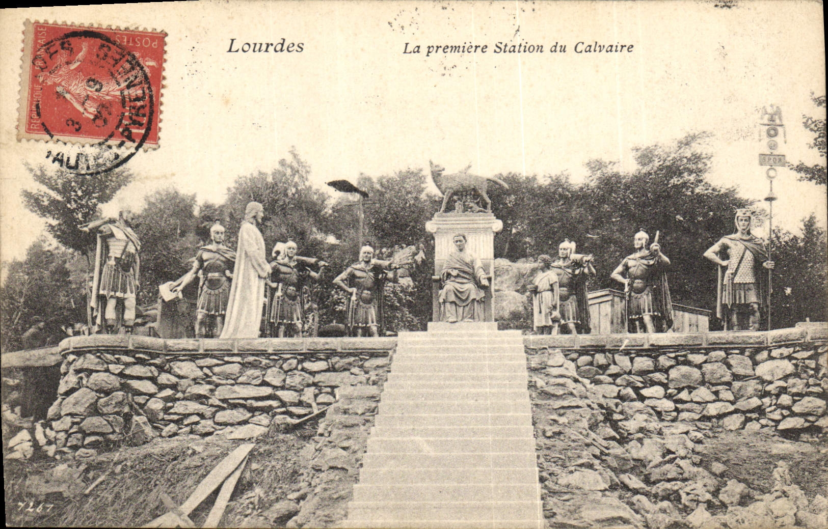 CPA Lourdes la Premiere Station du Calvaire 