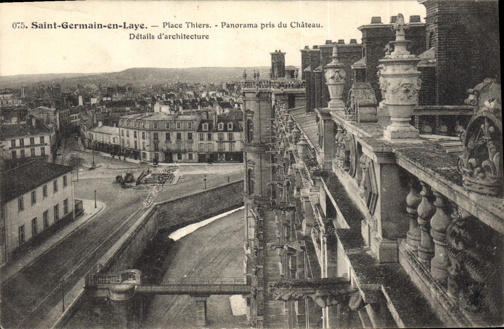 CPA Saint Germain en Laye Place Thiers Panorama pris du Chateau Details d'architecture