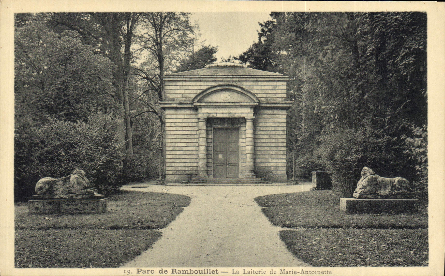 CPA Parc de Rambouillet la Laiterie de Marie Antoinette