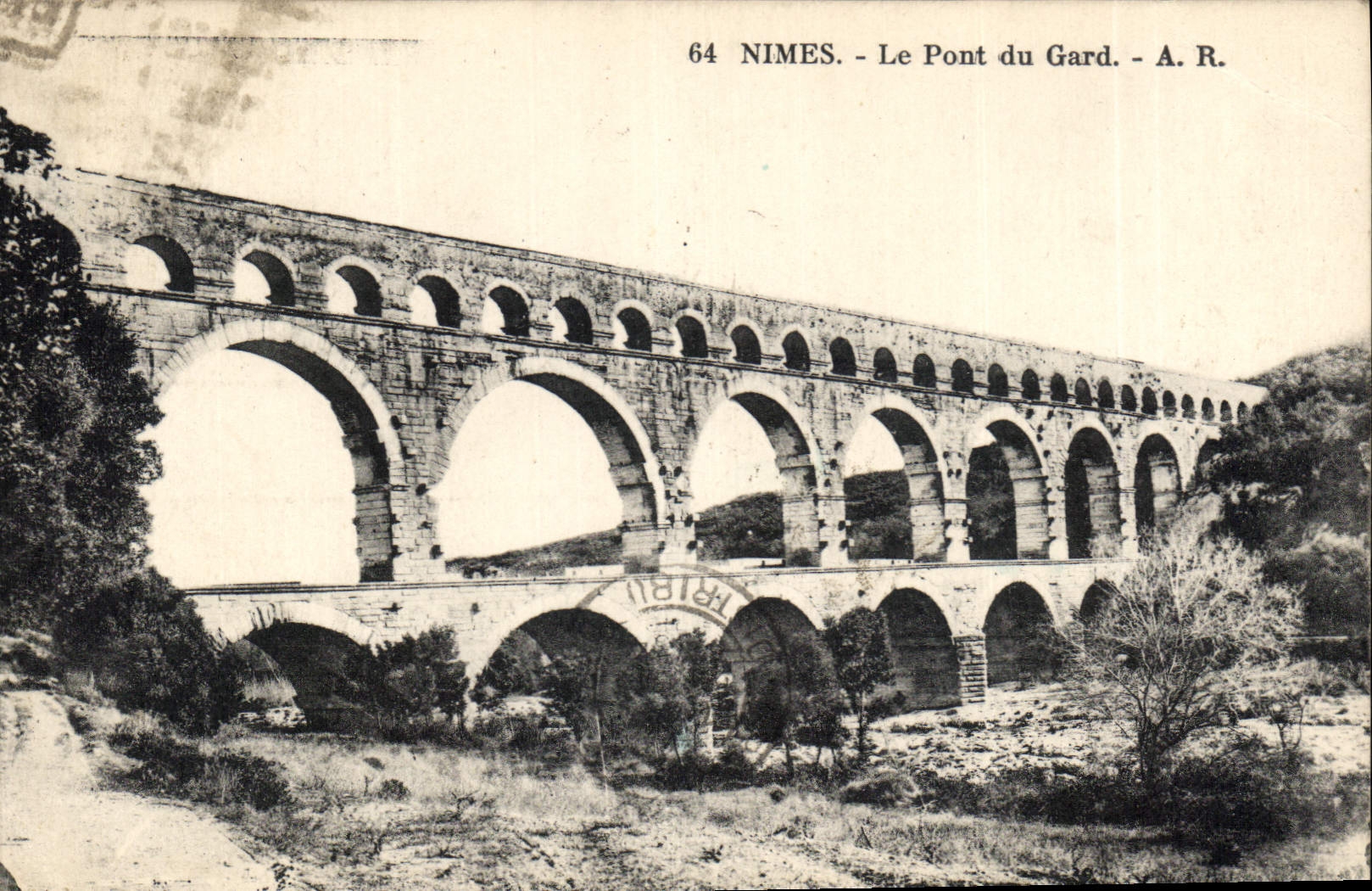 CPA Nimes Le Pont du Gard 