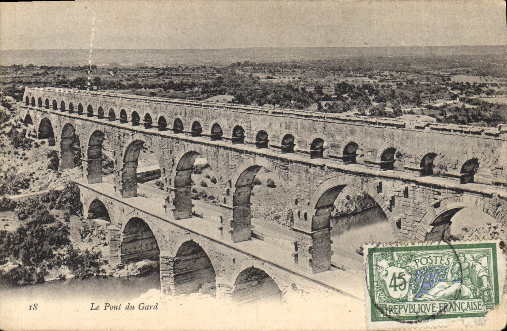 CPA Le Pont du Gard 